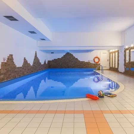 Udanypobyt Z Basenem Apartment *