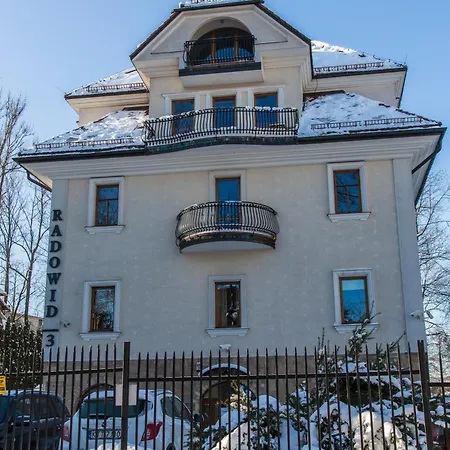 Udanypobyt Z Basenem Apartment